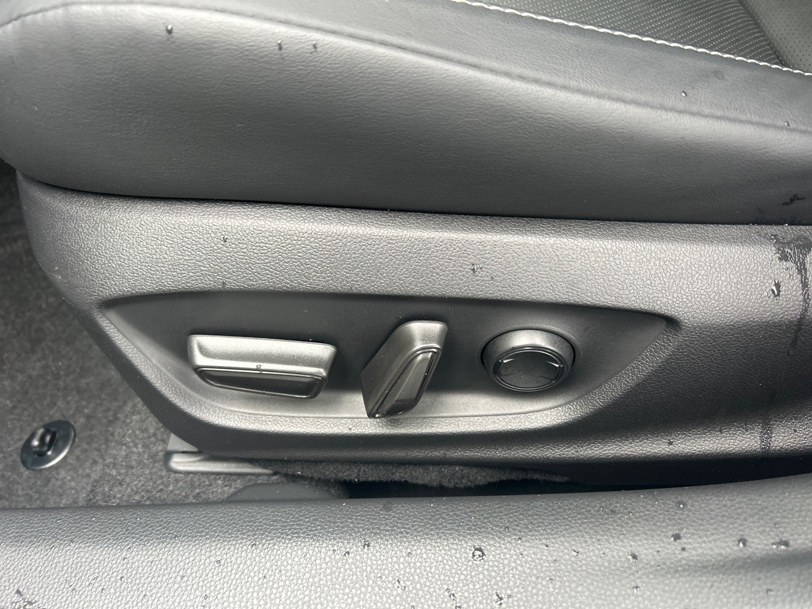 2023 Toyota Prius XLE