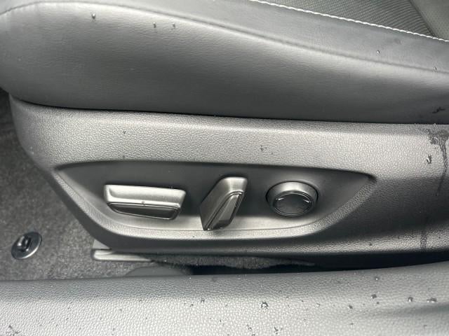 2023 Toyota Prius XLE