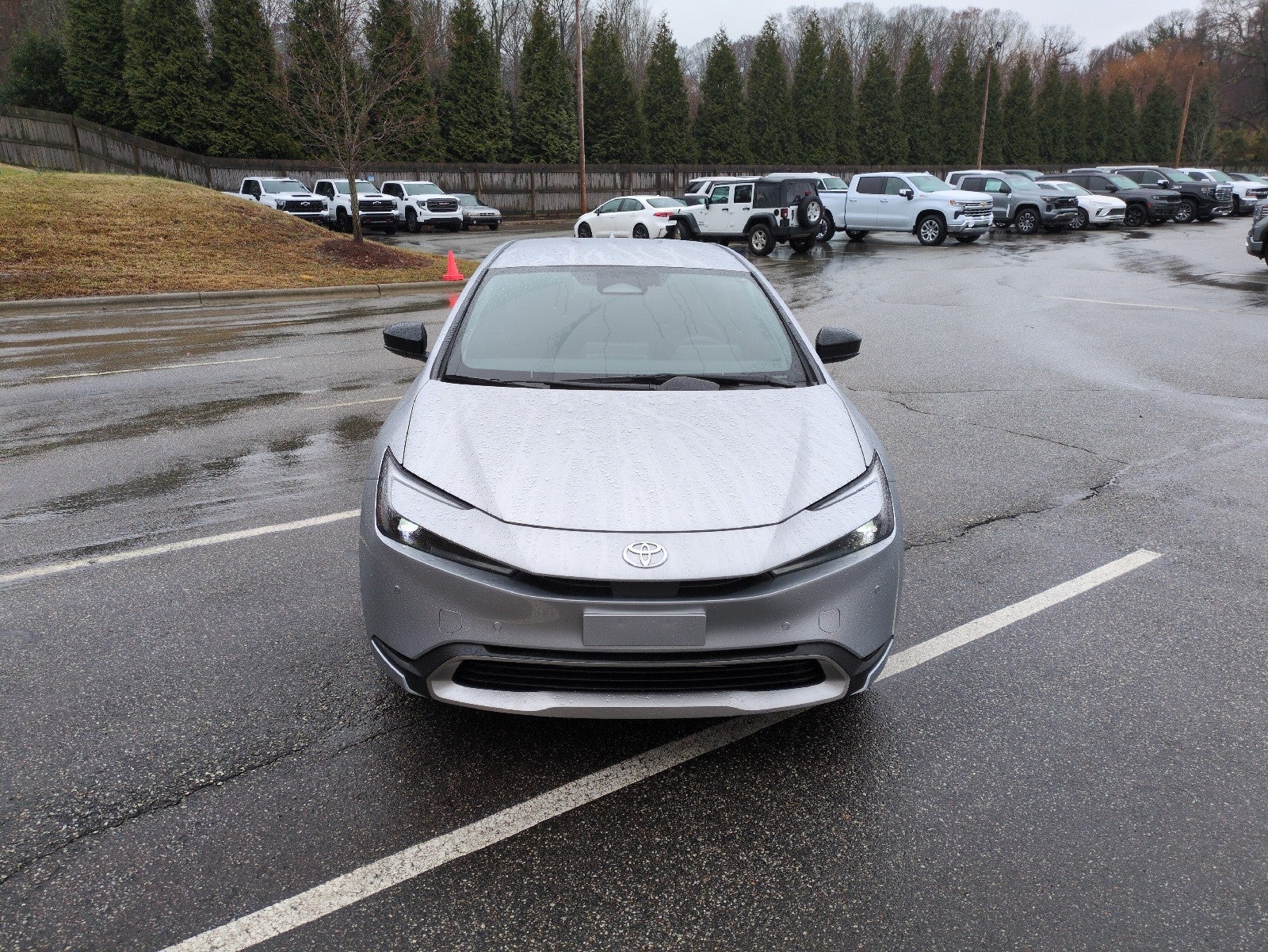 2025 Toyota Prius Plug-In Hybrid SE