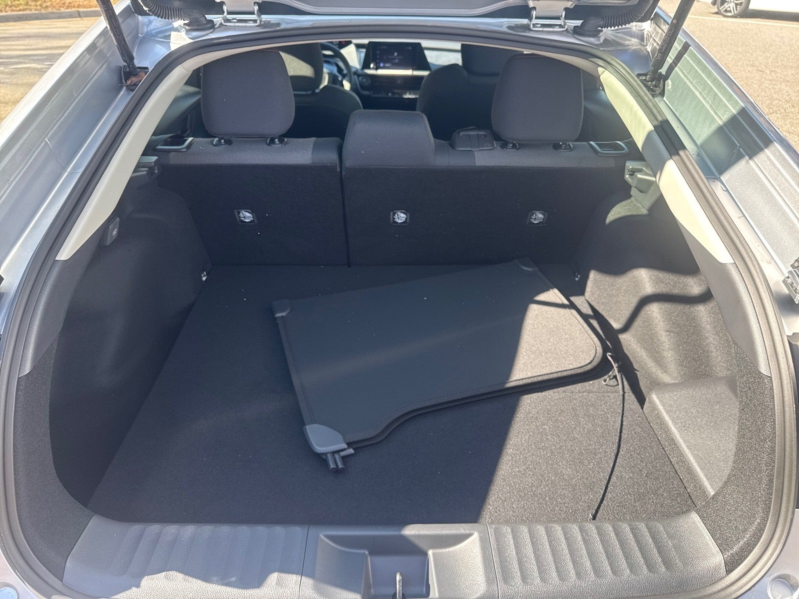 2025 Toyota Prius Plug-In Hybrid SE