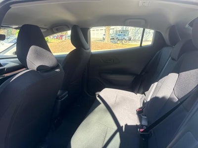 2025 Toyota Prius Plug-In Hybrid SE