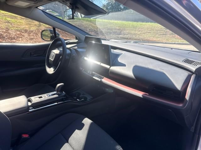 2025 Toyota Prius Plug-In Hybrid SE