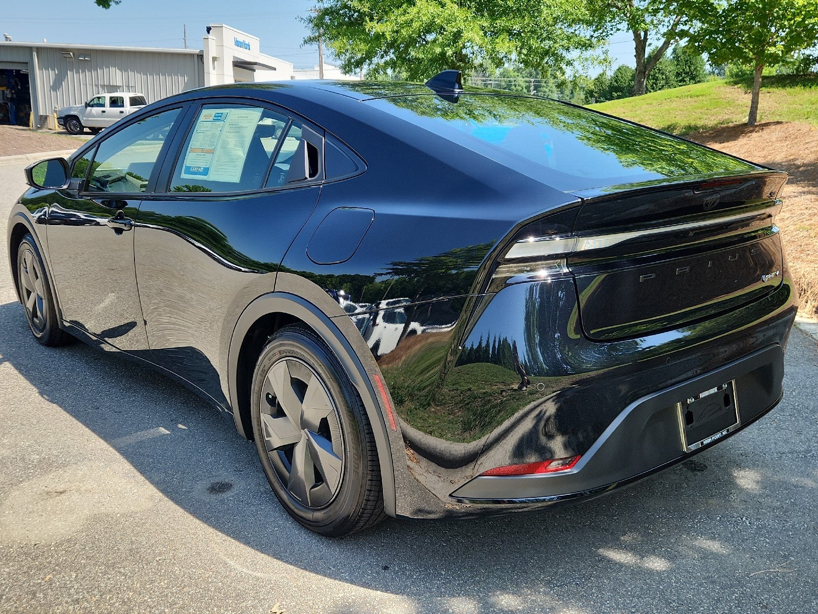 2026 Toyota Prius Plug-In Hybrid SE