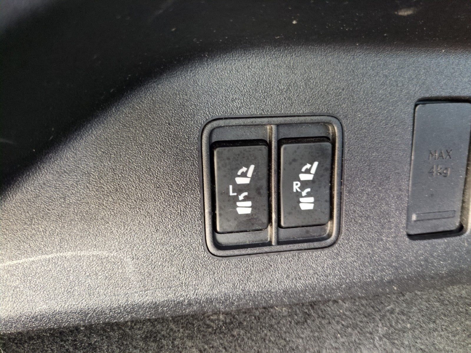 2020 Lexus RX RX 450hL Luxury