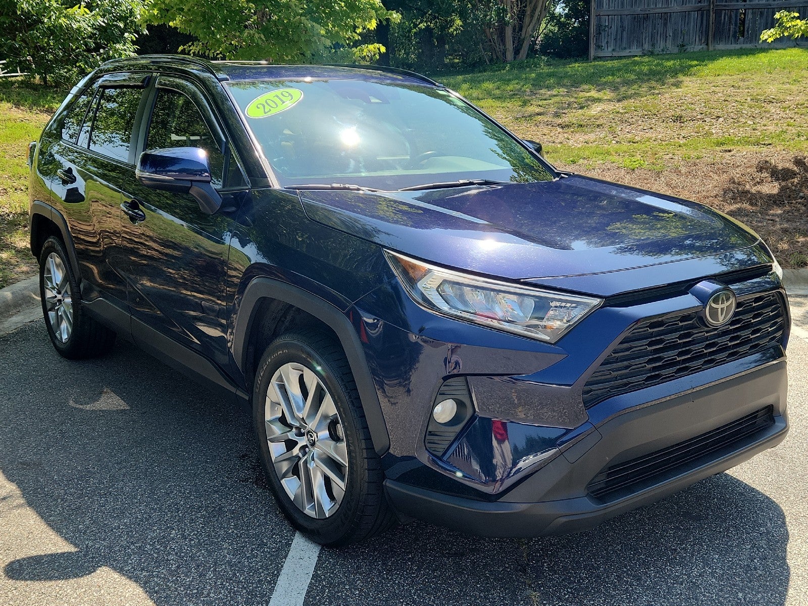 2019 Toyota RAV4 XLE Premium