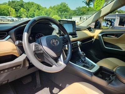 2019 Toyota RAV4 XLE Premium