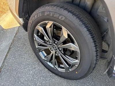 2022 Toyota RAV4 Hybrid XLE Premium