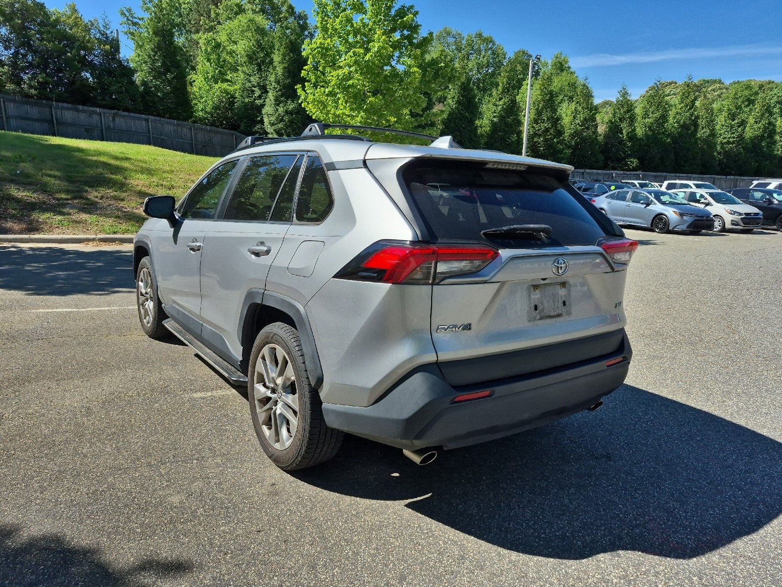 2020 Toyota RAV4 XLE Premium