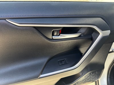 2019 Toyota RAV4 Hybrid XSE