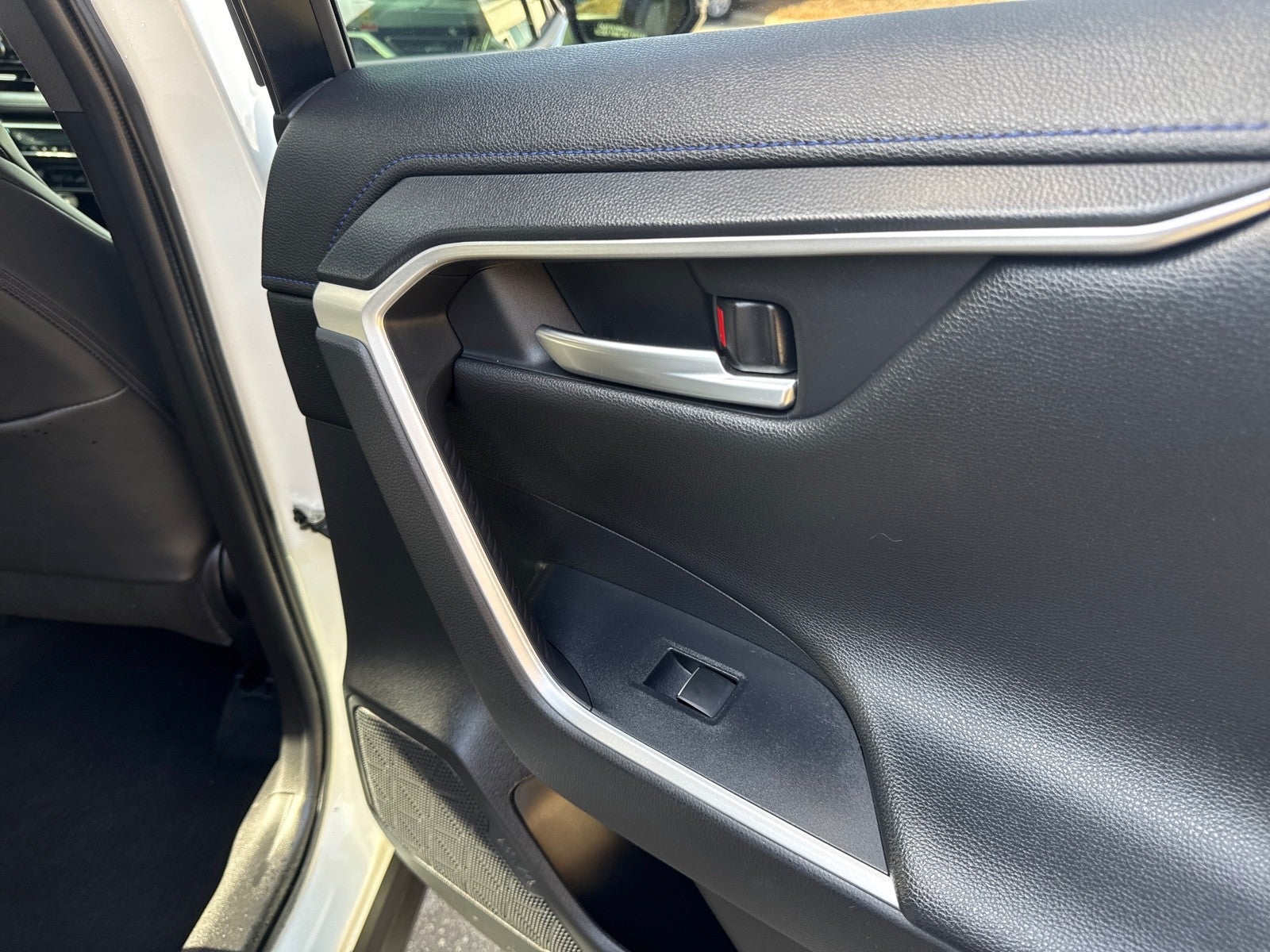 2019 Toyota RAV4 Hybrid XSE