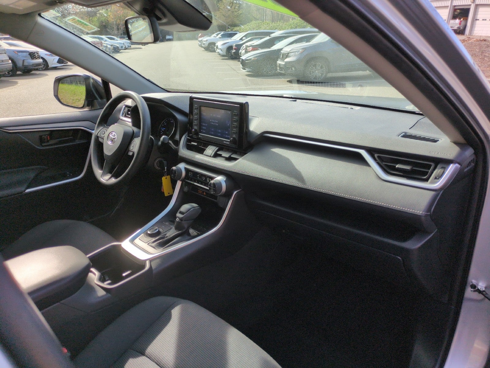 2022 Toyota RAV4 Hybrid LE