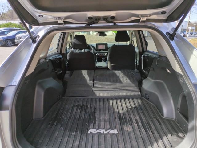 2022 Toyota RAV4 Hybrid LE
