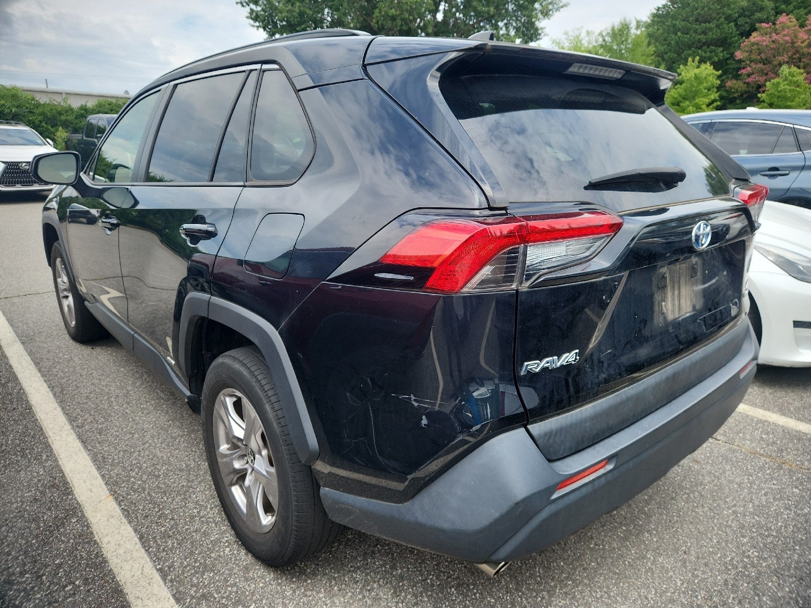 2023 Toyota RAV4 Hybrid LE