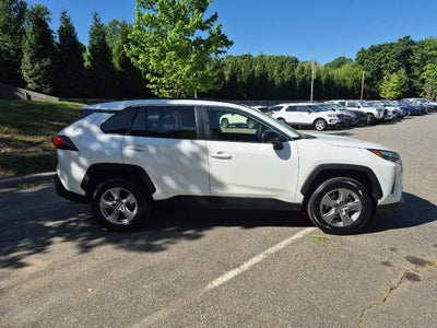 2025 Toyota RAV4 Hybrid LE