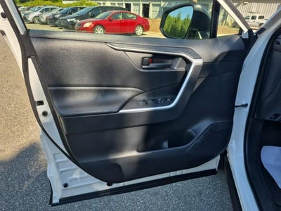 2025 Toyota RAV4 Hybrid LE