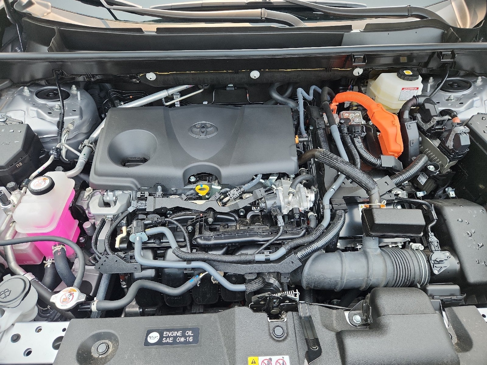 2025 Toyota RAV4 Hybrid LE