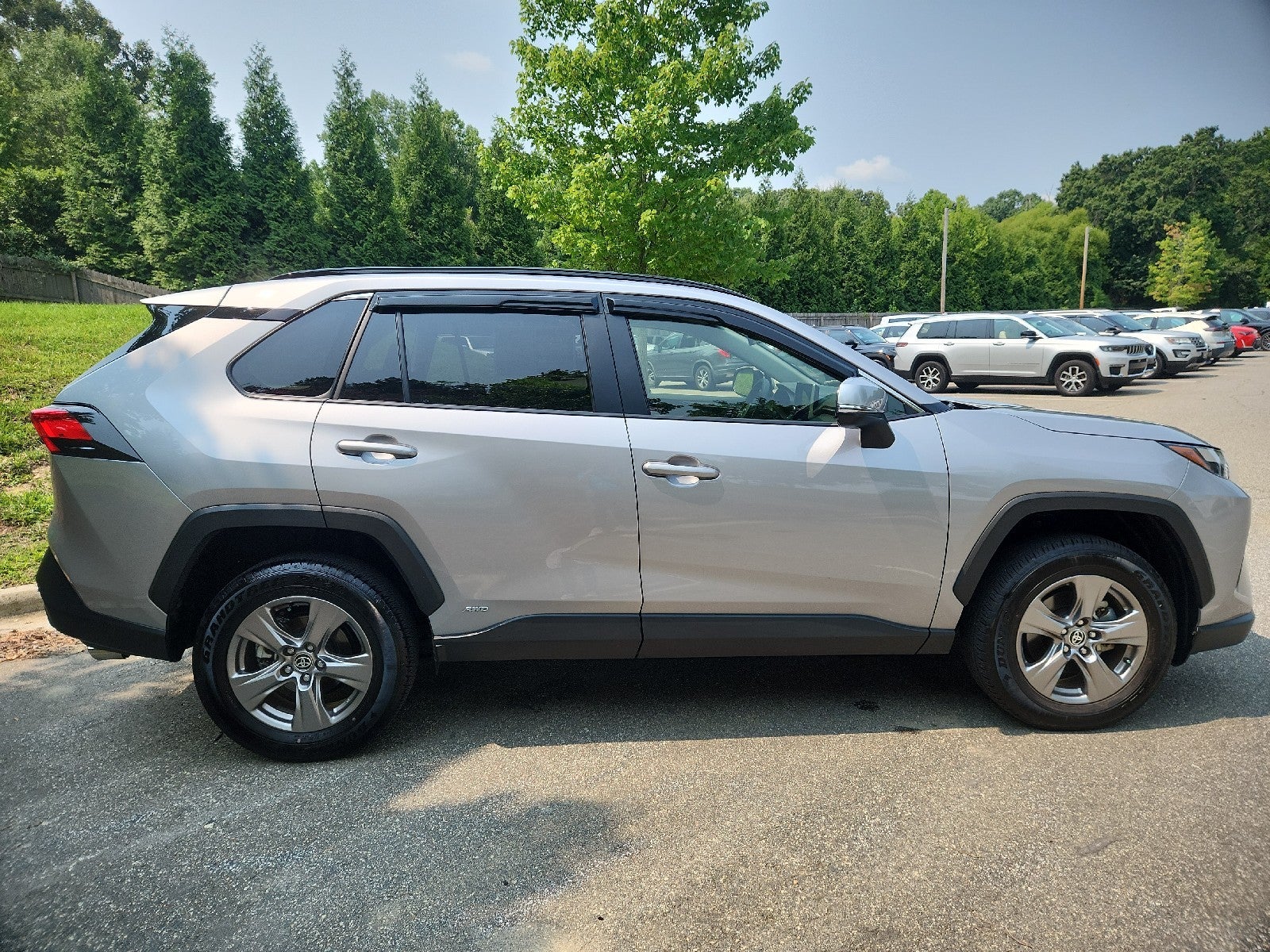 2025 Toyota RAV4 Hybrid LE