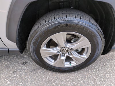 2025 Toyota RAV4 Hybrid LE