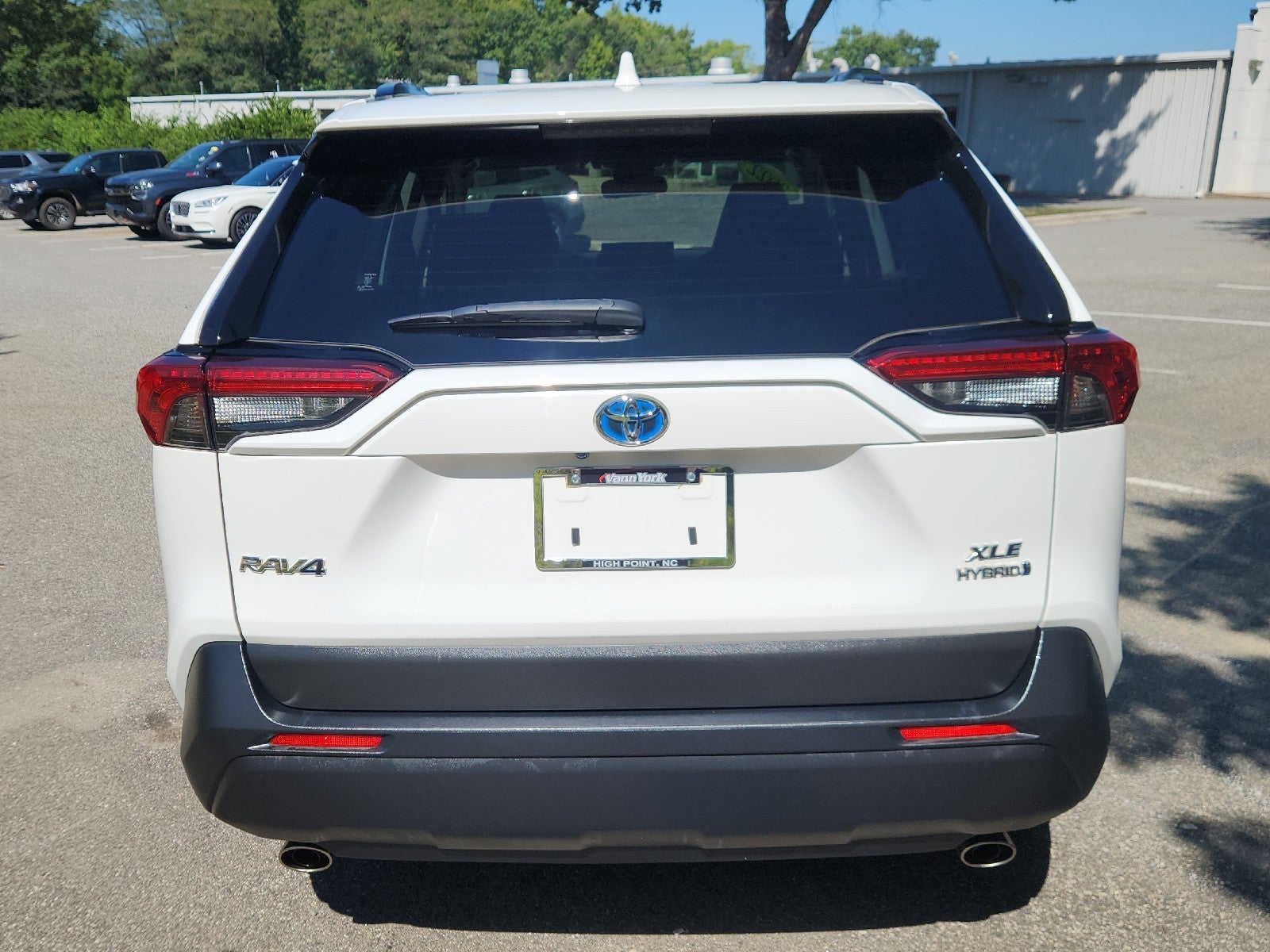 2022 Toyota RAV4 Hybrid XLE