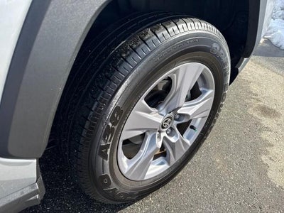 2025 Toyota RAV4 Hybrid XLE