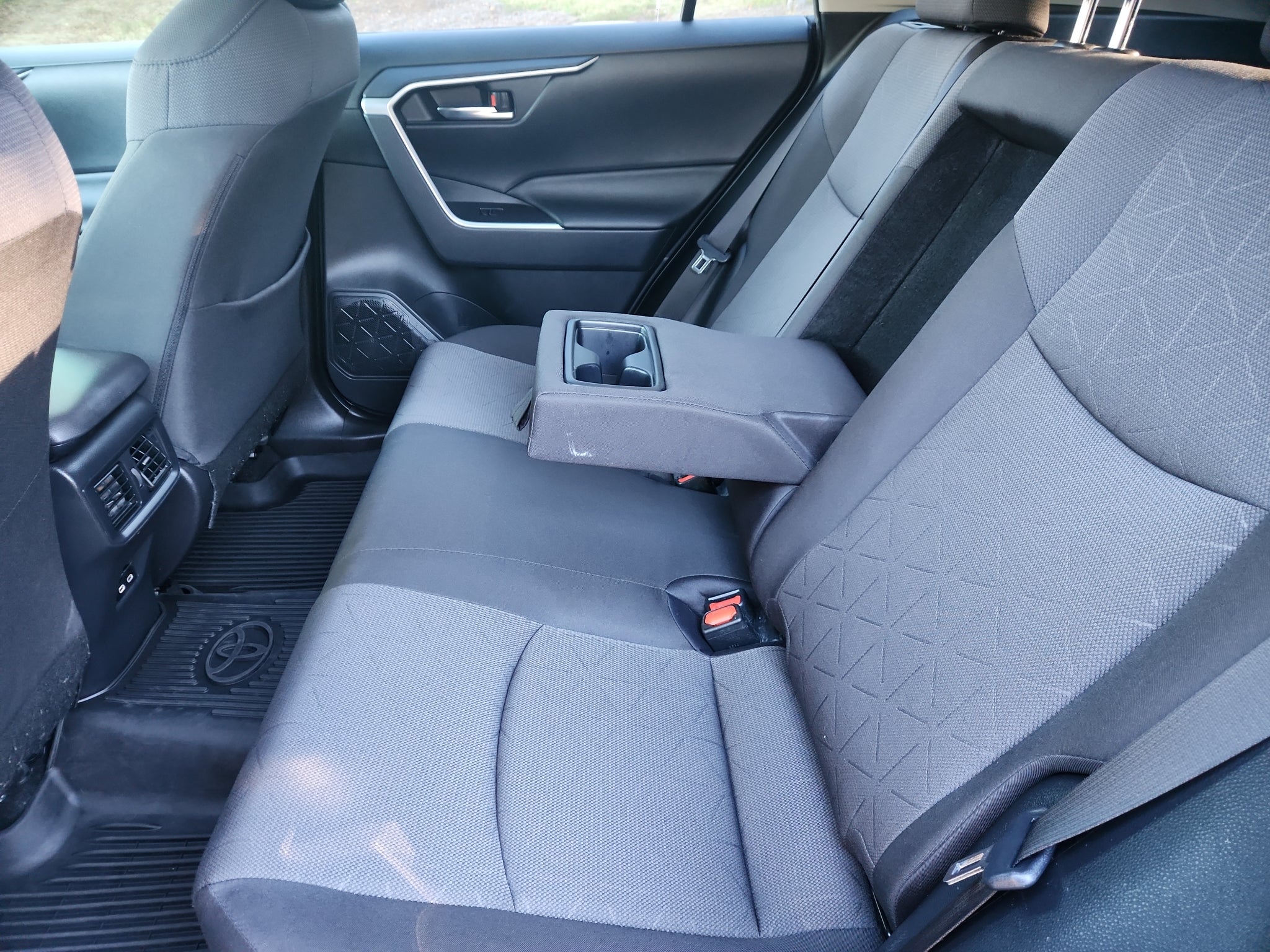 2024 Toyota RAV4 Hybrid Hybrid XLE