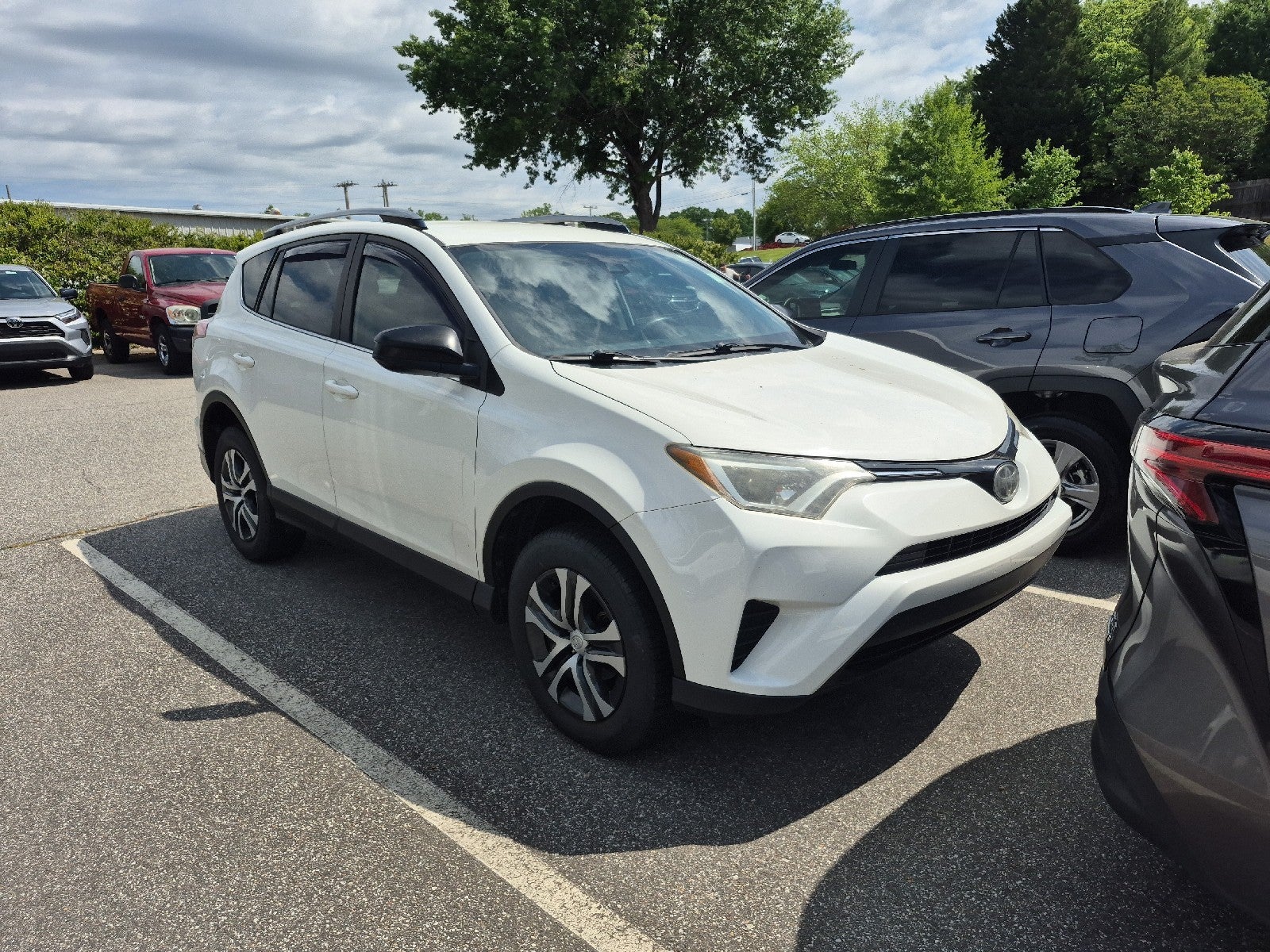 2018 Toyota RAV4 LE