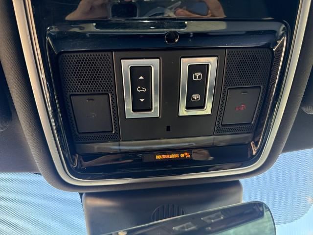 2018 Land Rover Range Rover Velar R-Dynamic SE