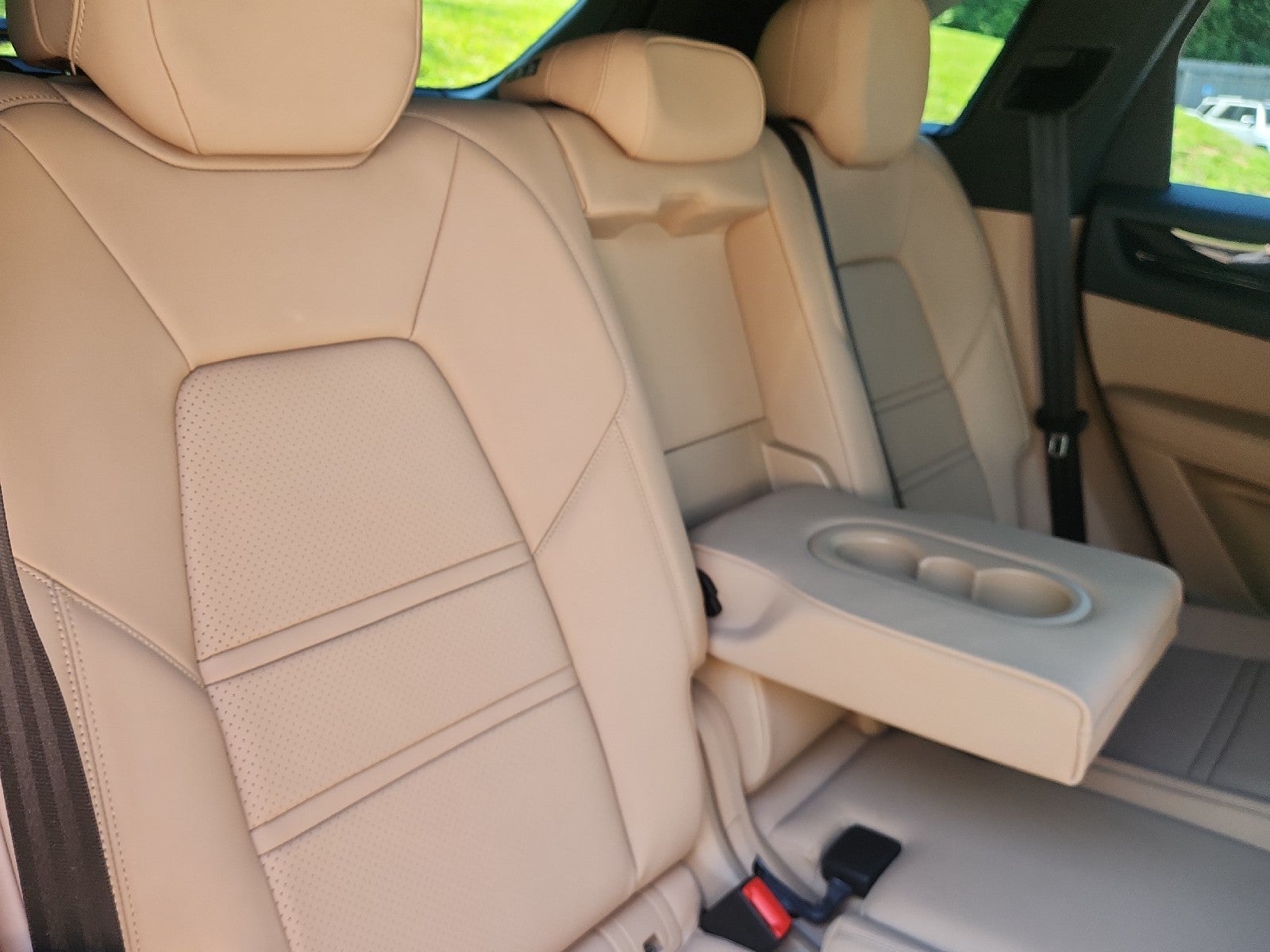 2022 Porsche Cayenne Platinum Edition