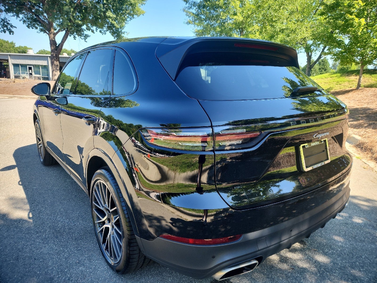 2022 Porsche Cayenne Platinum Edition