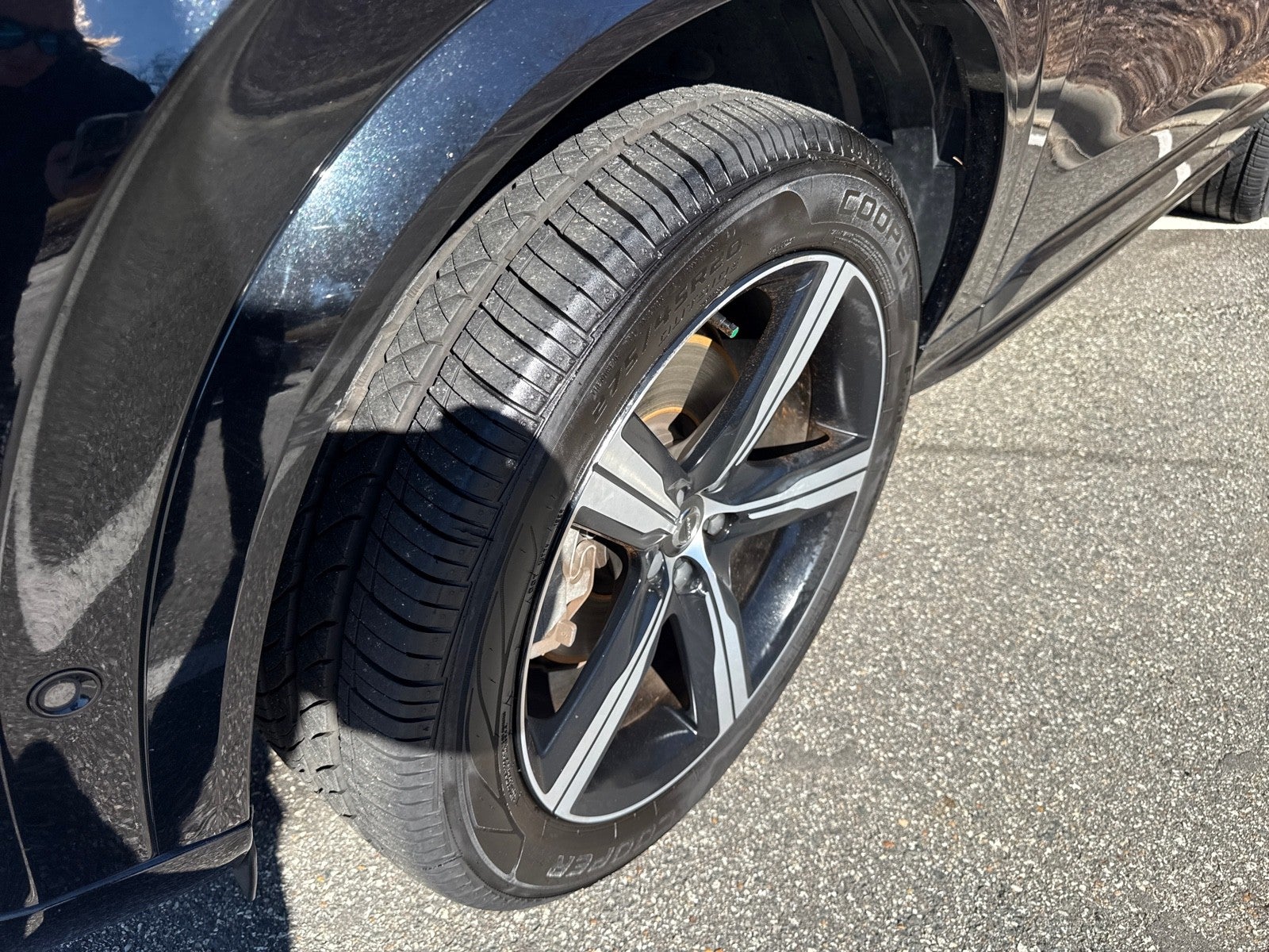 2019 Volvo XC90 R-Design