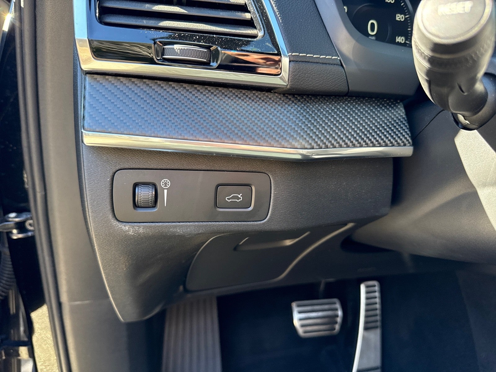 2019 Volvo XC90 R-Design