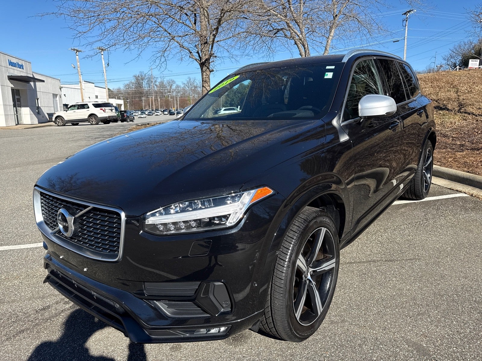 2019 Volvo XC90 R-Design