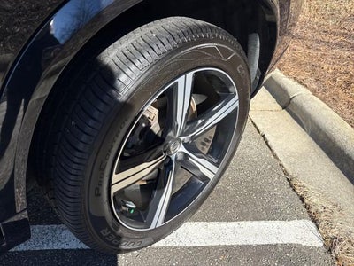 2019 Volvo XC90 R-Design