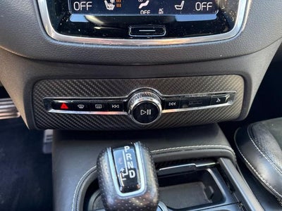 2019 Volvo XC90 R-Design